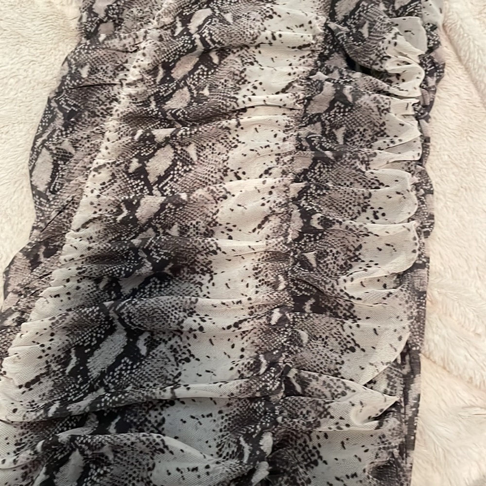 Forever 21 One Shoulder Snakeprint Mini Dress - Picture 6 of 7